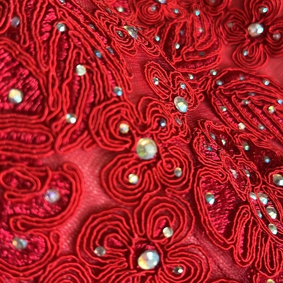 Beautiful long red dress in red colour in a great condition. - Picture 9 of 10